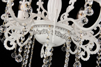 Подвесная люстра Maytoni Bellona ARM386-06-W