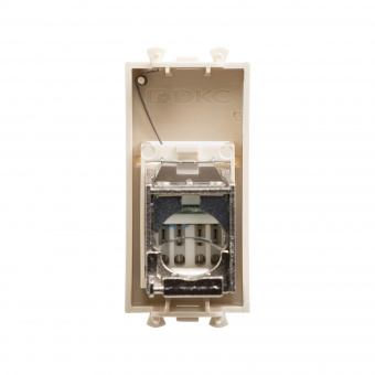 DKC Avanti Ванильная дымка Компьютерная розетка RJ-45  категория 5е экранированная 1 модуль