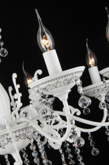 Подвесная люстра Maytoni Bellona ARM386-08-W