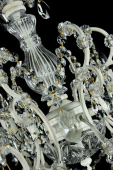 Подвесная люстра Maytoni Sevilla DIA004-06-WG