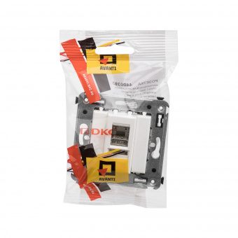 DKC Avanti Белое облако Компьютерная розетка RJ-45 одинарная  категория  6 экранированная